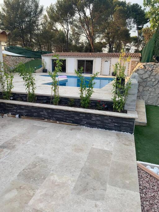Jolie Maison Avec Vue Sur Piscine Bouc-Bel-Air Exterior photo
